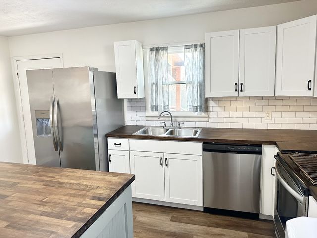 215 Sunrise Ave, La Vergne, TN 37086