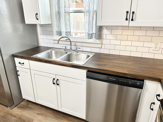 215 Sunrise Ave, La Vergne, TN 37086