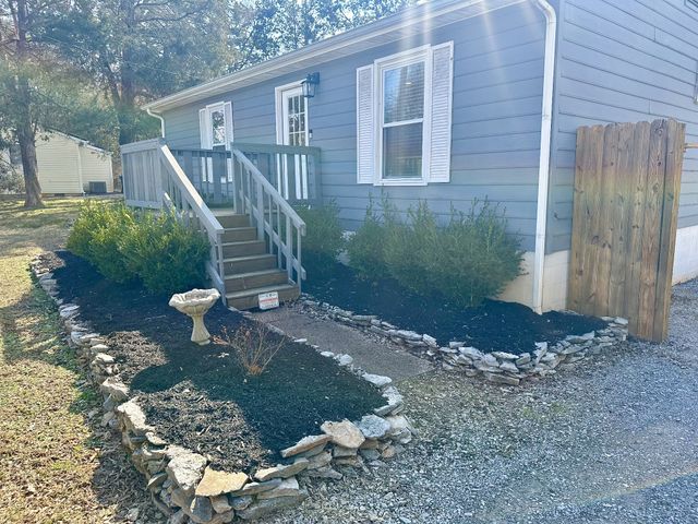 215 Sunrise Ave, La Vergne, TN 37086