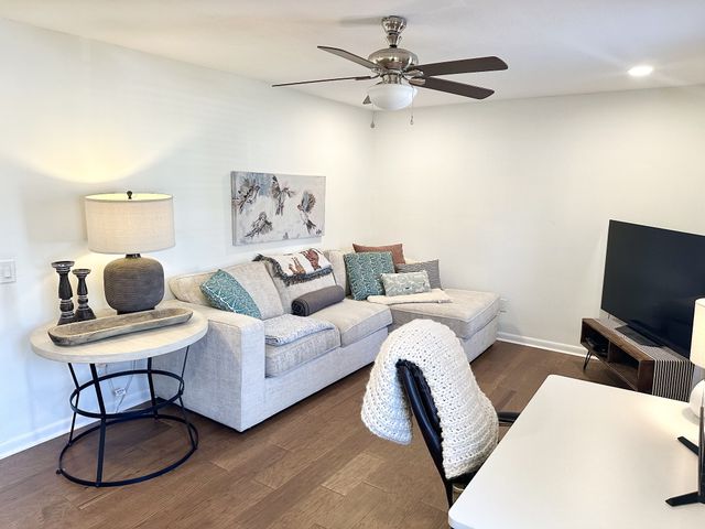 215 Sunrise Ave, La Vergne, TN 37086