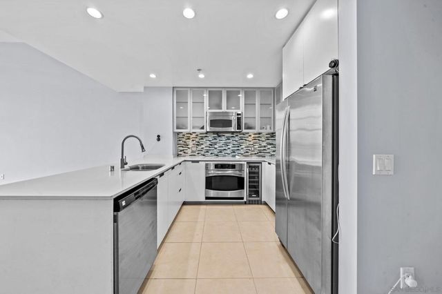 1441 9th Ave 102, San Diego, CA 92101