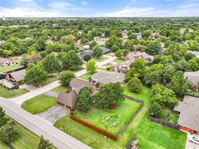 1117 SW Heritage Drive, El Reno, OK 73036