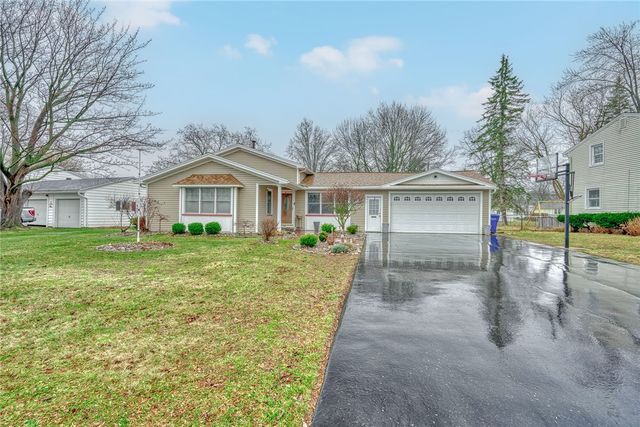 82 Mariposa Drive, Gates, NY 14624