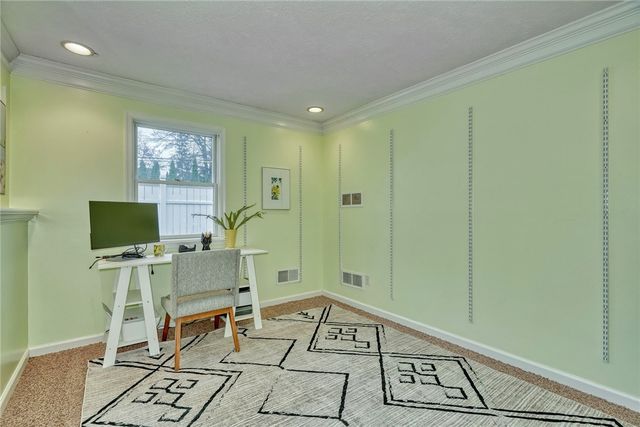 82 Mariposa Drive, Gates, NY 14624