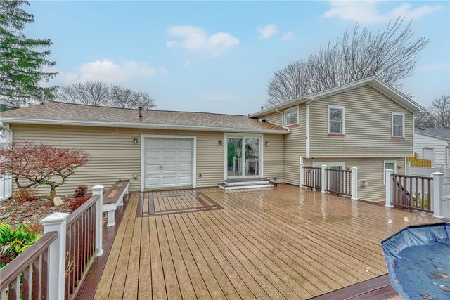 82 Mariposa Drive, Gates, NY 14624