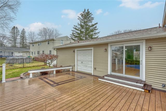 82 Mariposa Drive, Gates, NY 14624