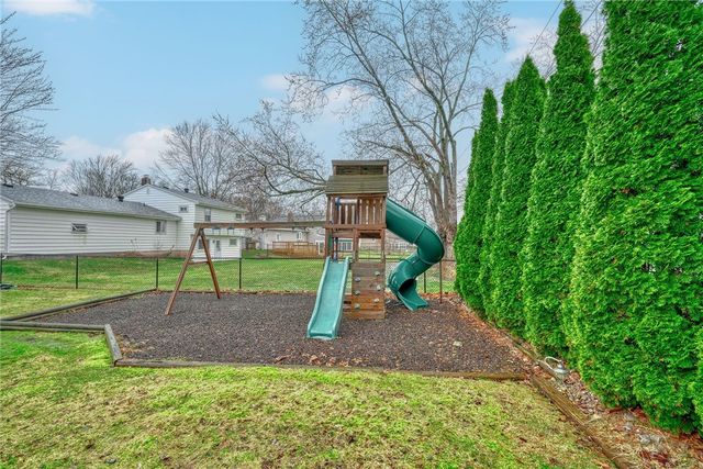 82 Mariposa Drive, Gates, NY 14624