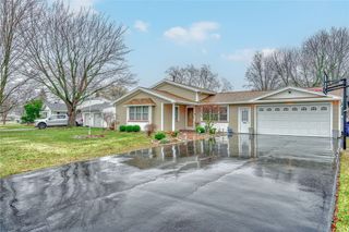 82 Mariposa Drive, Gates, NY 14624