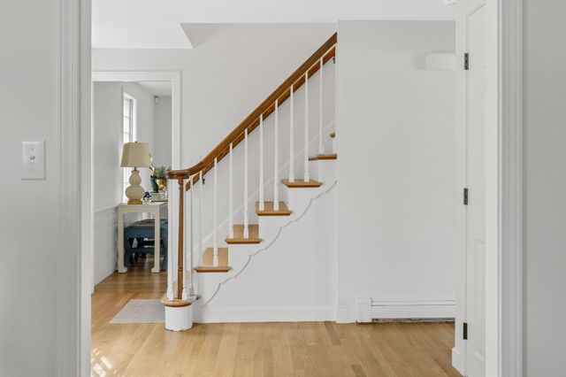 15 Presidents Rd, Hingham, MA 02043