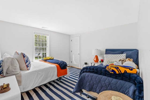 15 Presidents Rd, Hingham, MA 02043