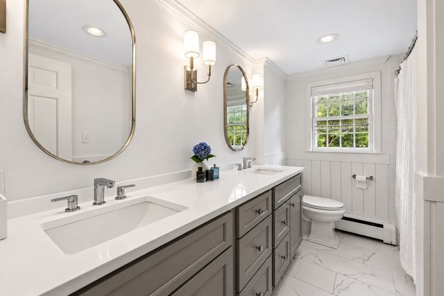 15 Presidents Rd, Hingham, MA 02043
