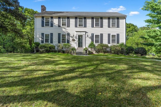 15 Presidents Rd, Hingham, MA 02043