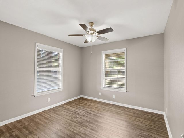 111 Nelda Dr, Leesville, LA 71446