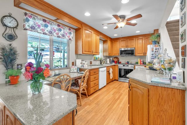 14638 Flicker Dr, Grass Valley, CA 95949