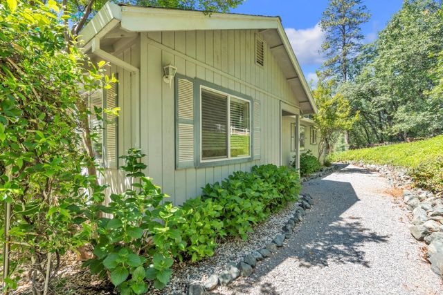 14638 Flicker Dr, Grass Valley, CA 95949