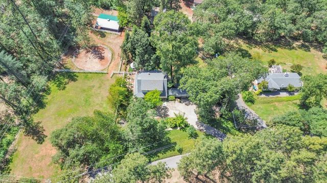14638 Flicker Dr, Grass Valley, CA 95949