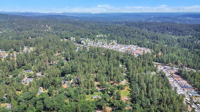 14638 Flicker Dr, Grass Valley, CA 95949