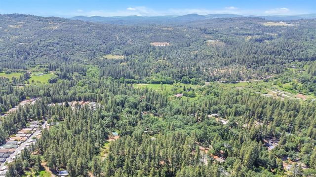 14638 Flicker Dr, Grass Valley, CA 95949