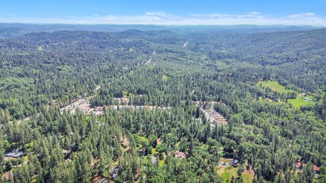 14638 Flicker Dr, Grass Valley, CA 95949