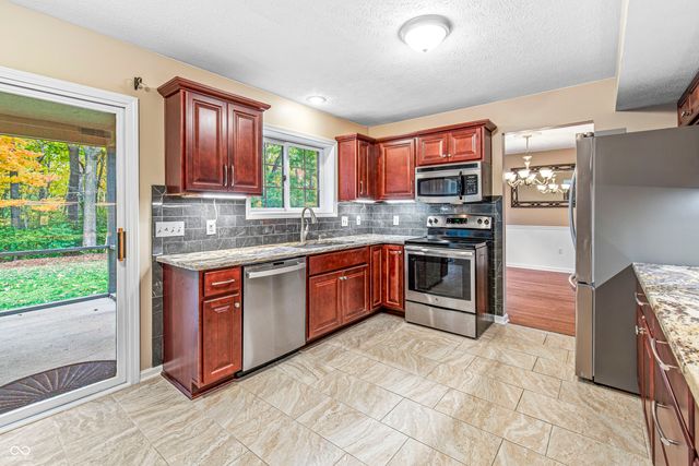 6369 Stonecreek Drive, Indianapolis, IN 46268