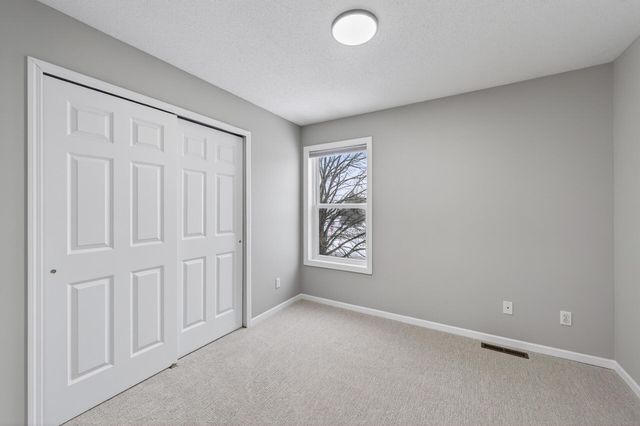 20482 Idaho Avenue, Lakeville, MN 55044