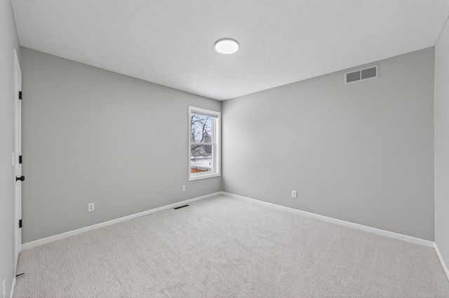 20482 Idaho Avenue, Lakeville, MN 55044