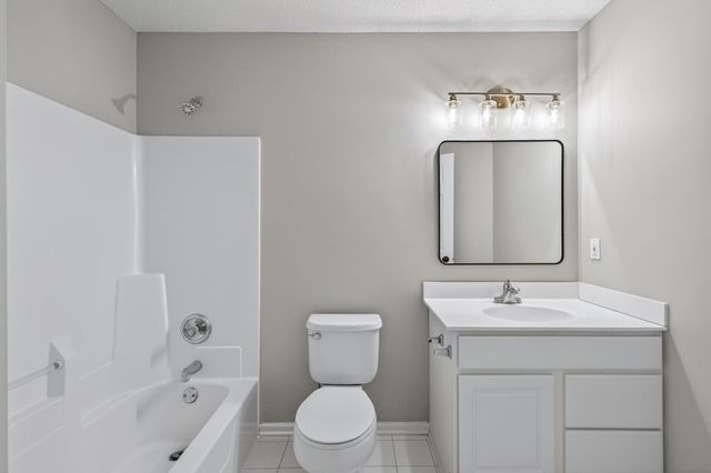 20482 Idaho Avenue, Lakeville, MN 55044