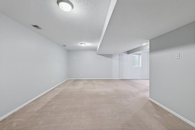 20482 Idaho Avenue, Lakeville, MN 55044