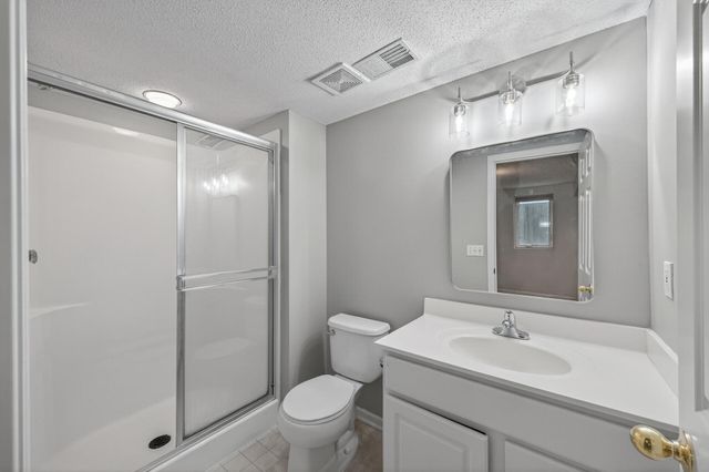 20482 Idaho Avenue, Lakeville, MN 55044