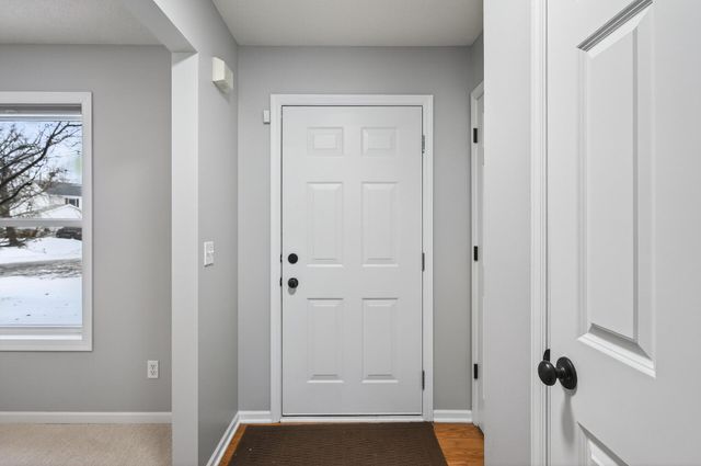 20482 Idaho Avenue, Lakeville, MN 55044