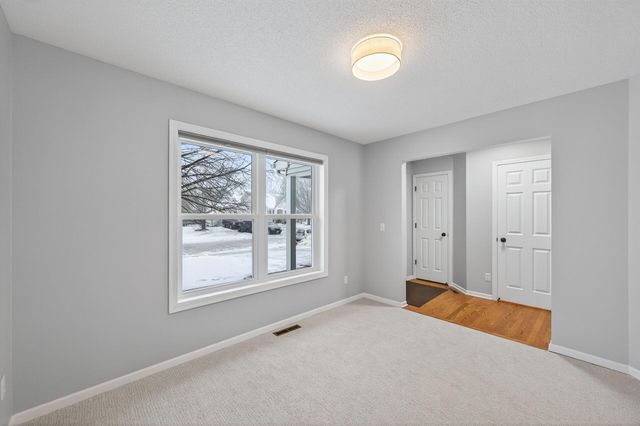 20482 Idaho Avenue, Lakeville, MN 55044