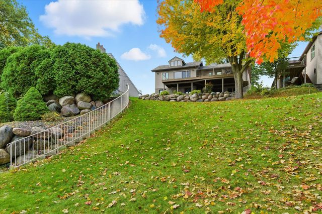 8580 215th Street N, Forest Lake, MN 55025