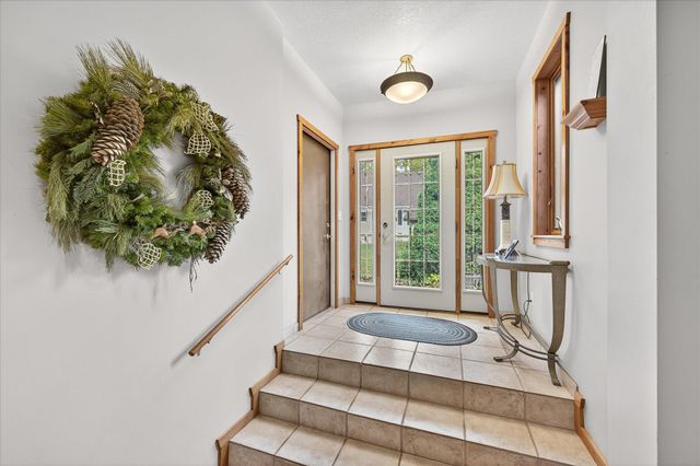 8580 215th Street N, Forest Lake, MN 55025