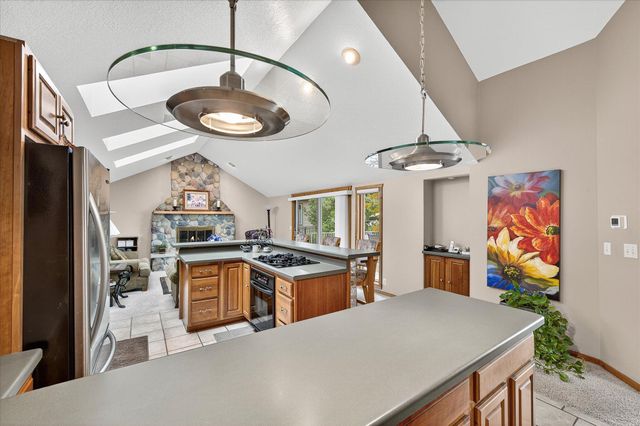 8580 215th Street N, Forest Lake, MN 55025