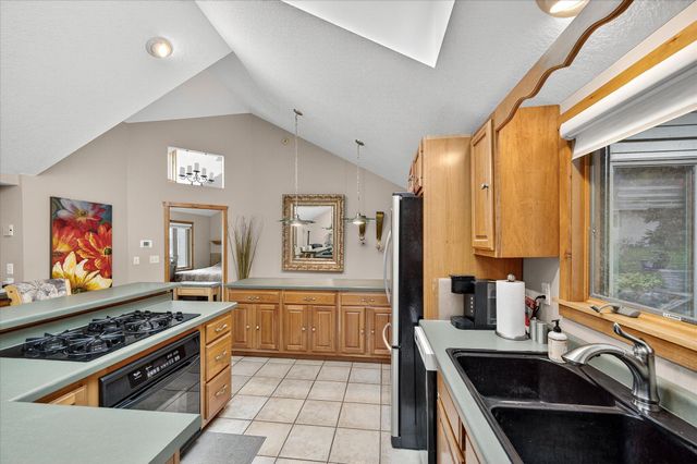 8580 215th Street N, Forest Lake, MN 55025