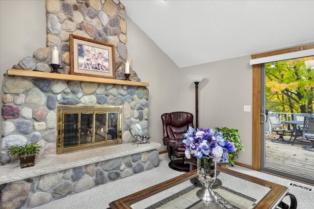 8580 215th Street N, Forest Lake, MN 55025