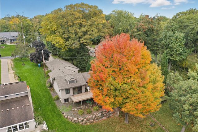 8580 215th Street N, Forest Lake, MN 55025
