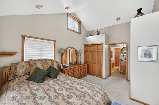 8580 215th Street N, Forest Lake, MN 55025