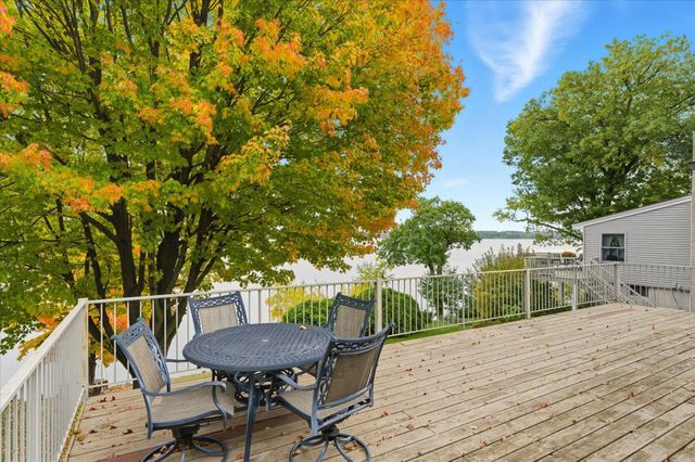 8580 215th Street N, Forest Lake, MN 55025