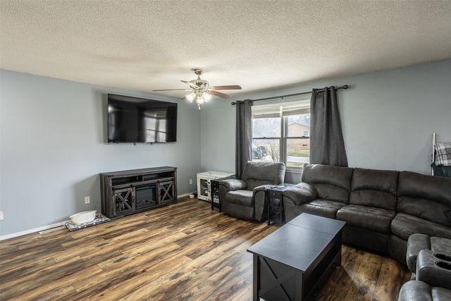 424 North Street, Maxwell, IA 50161