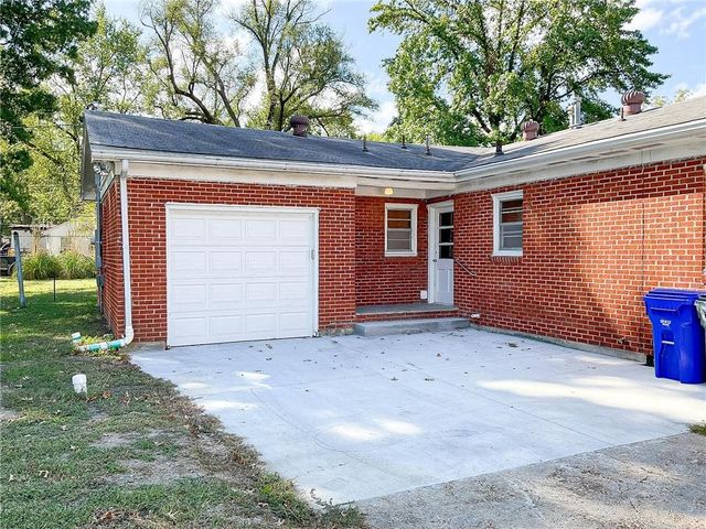 1615 S Quincy Avenue, Sedalia, MO 65301