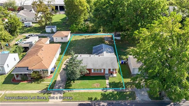 1615 S Quincy Avenue, Sedalia, MO 65301