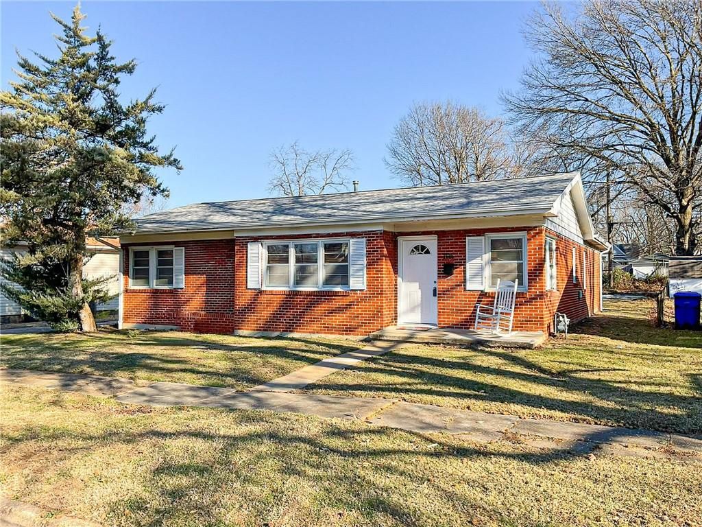 1615 S Quincy Avenue, Sedalia, MO 65301