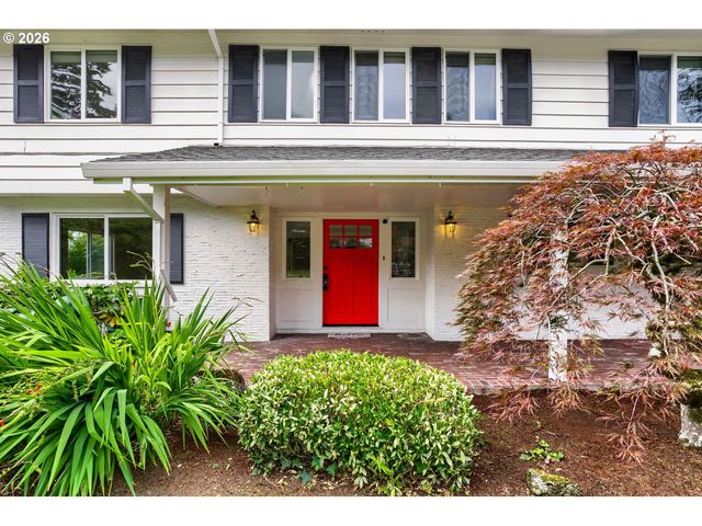 7190 Sw RENEE Dr, Portland, OR 97225