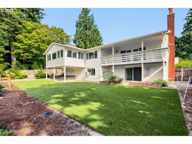 7190 Sw RENEE Dr, Portland, OR 97225