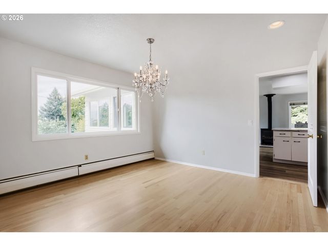7190 Sw RENEE Dr, Portland, OR 97225