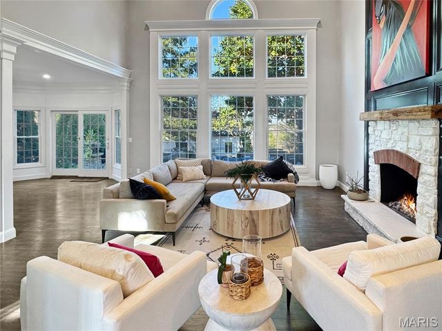 2787 Stonecrest Drive, Washington, MO 63090