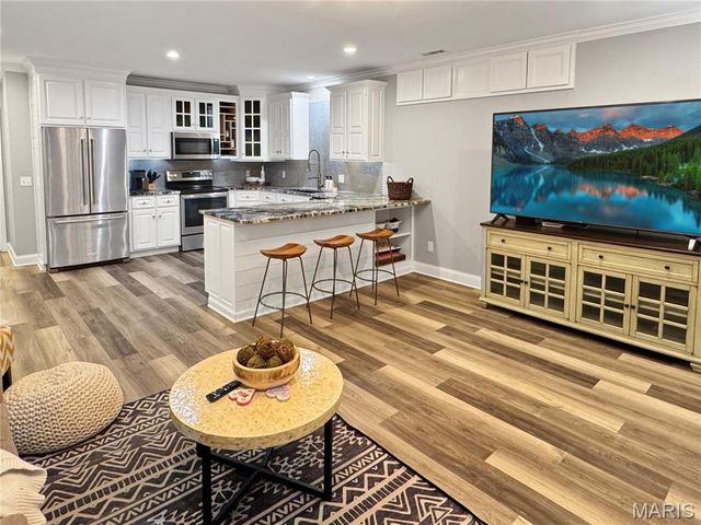 2787 Stonecrest Drive, Washington, MO 63090