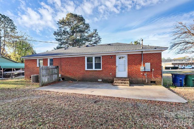 3201 Smith Farm Road, Matthews, NC 28104