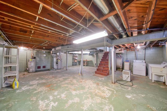 1247 University Avenue, Adrian, MI 49221